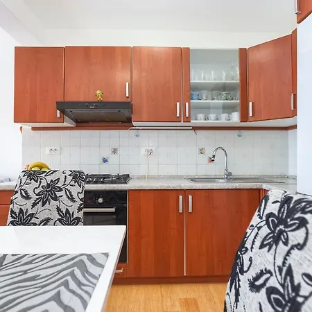 Branko B4 Apartment *