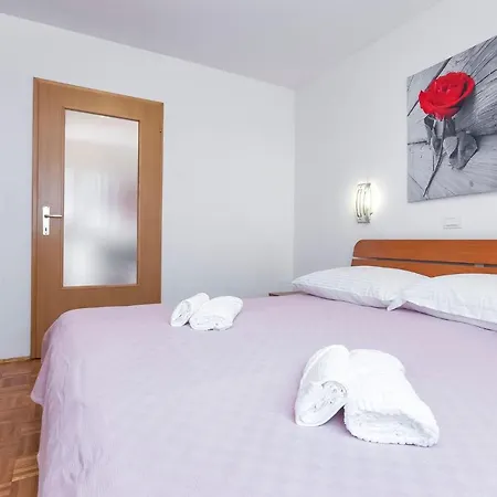 Apartmán Branko B4 *