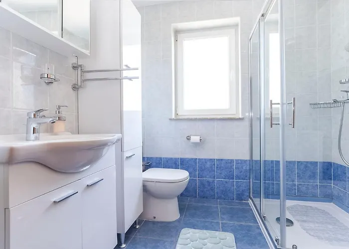 Апартаменти Branko B4 *